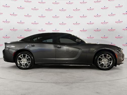2015 Dodge Charger SE