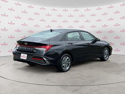 2025 Hyundai ELANTRA HEV Blue