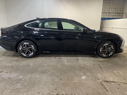 2026 Hyundai SONATA SEL