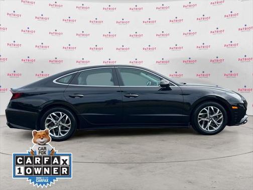 2022 Hyundai SONATA SEL