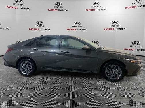 2026 Hyundai ELANTRA HEV Blue