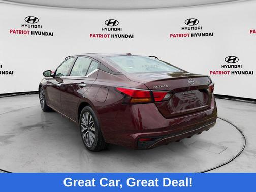 Garnet Pearl Metallic 2025 Nissan Altima 2.5 SV