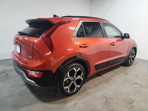 2023 Kia Niro Touring
