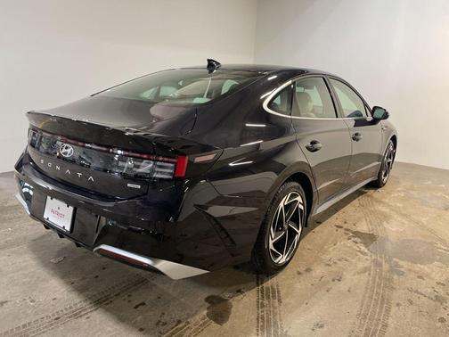 2026 Hyundai SONATA SEL