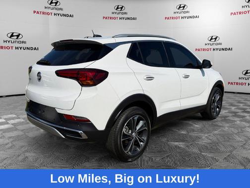 Summit White 2022 Buick Encore GX Essence