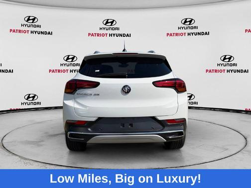 Summit White 2022 Buick Encore GX Essence