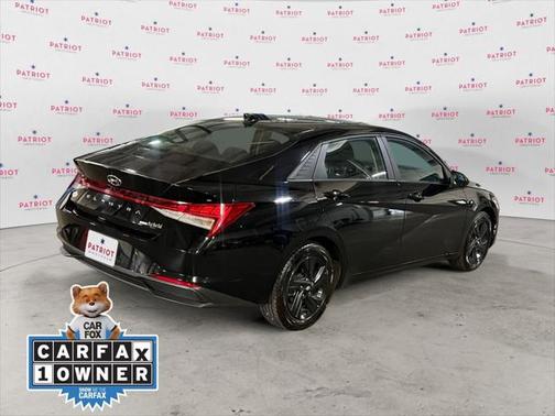 2023 Hyundai ELANTRA HEV Blue