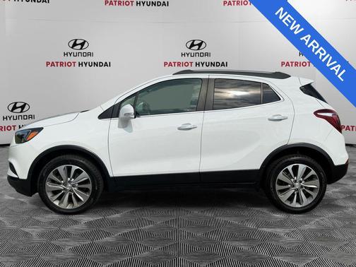 Summit White 2017 Buick Encore Preferred