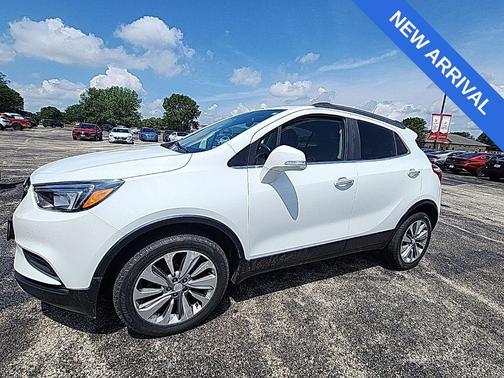 Summit White 2017 Buick Encore Preferred