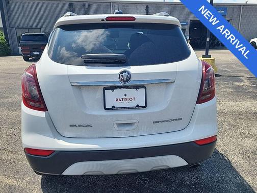 Summit White 2017 Buick Encore Preferred