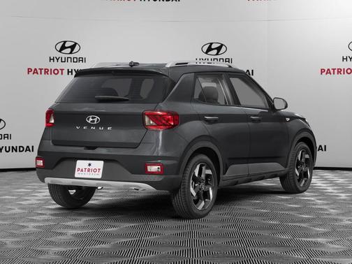 Onyx Black 2026 Hyundai VENUE SEL