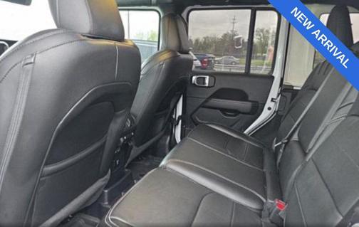 Bright White Clearcoat 2023 Jeep Wrangler 4xe Sahara
