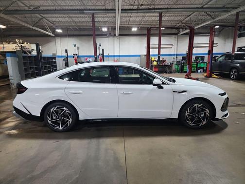 2026 Hyundai SONATA SEL