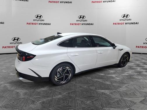 2026 Hyundai SONATA SEL