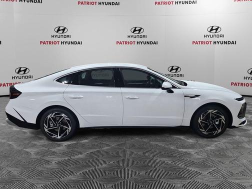 2026 Hyundai SONATA SEL