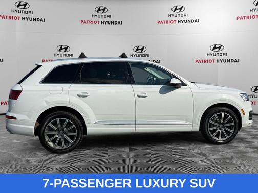Carrara White 2019 Audi Q7 45 Premium Plus