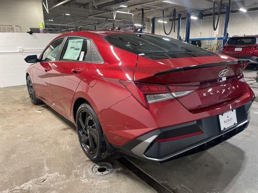 2026 Hyundai ELANTRA Sport