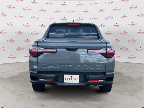 2025 Hyundai SANTA CRUZ SEL Activity