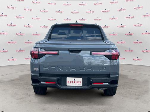 2025 Hyundai SANTA CRUZ SEL Activity