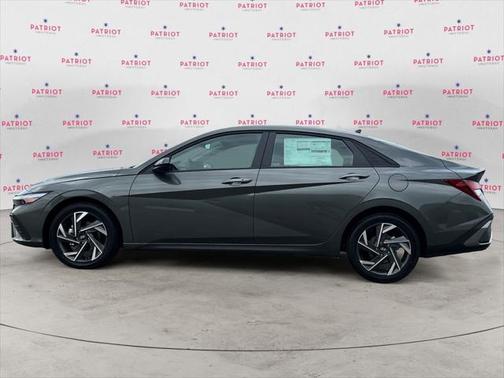 2025 Hyundai ELANTRA Sport