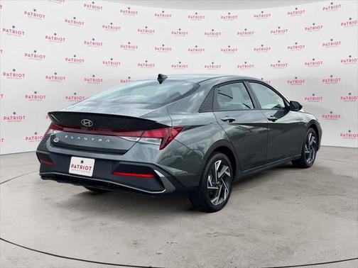 2025 Hyundai ELANTRA Sport