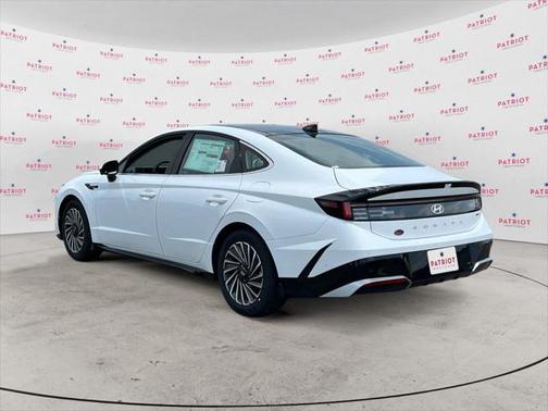 2025 Hyundai SONATA Hybrid Limited