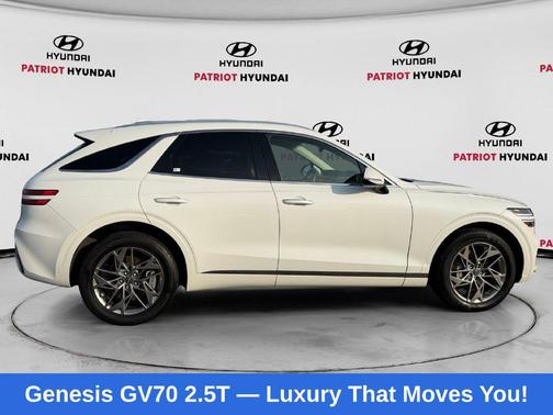 Uyuni White 2025 Genesis GV70 2.5T AWD