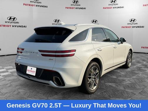 Uyuni White 2025 Genesis GV70 2.5T AWD