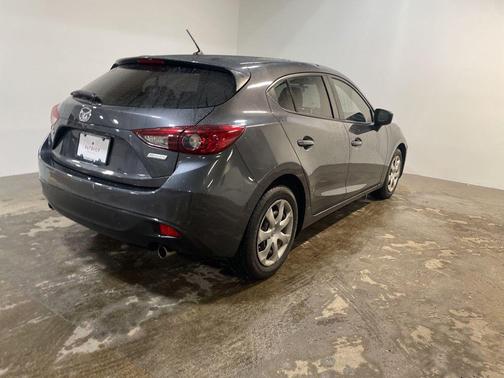 2015 Mazda Mazda3 i Sport