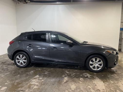 2015 Mazda Mazda3 i Sport