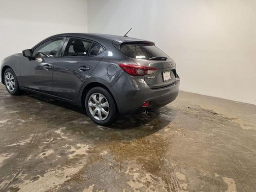 2015 Mazda Mazda3 i Sport