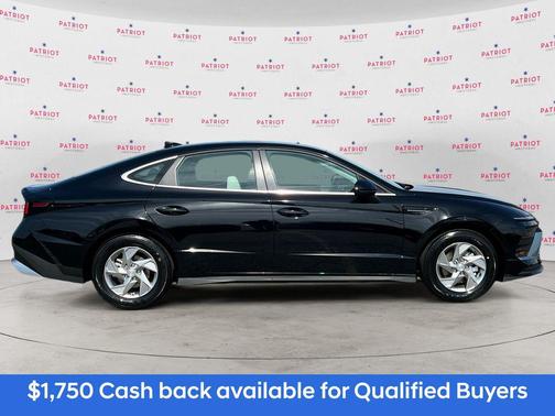 2025 Hyundai SONATA SE