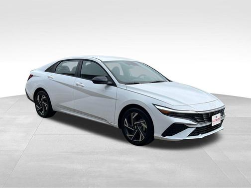 2025 Hyundai ELANTRA HEV SEL Sport