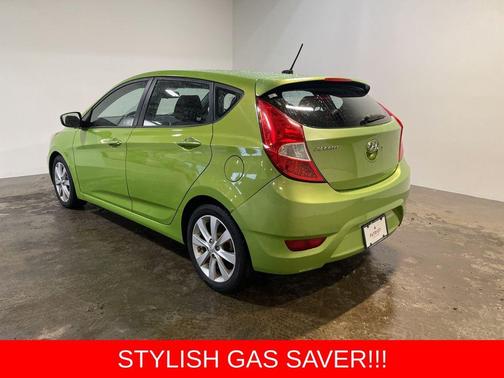 2012 Hyundai Accent SE