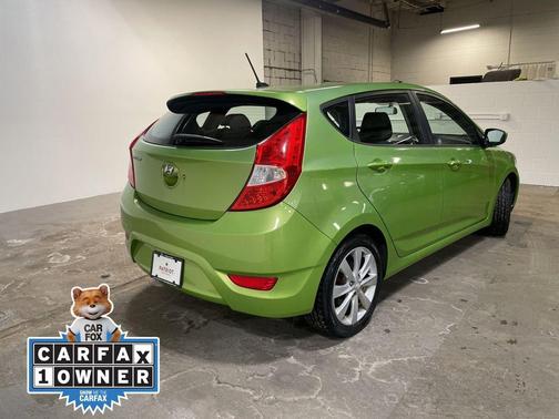 2012 Hyundai Accent SE