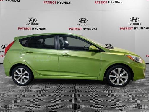2012 Hyundai Accent SE