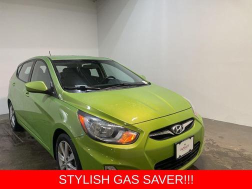 2012 Hyundai Accent SE