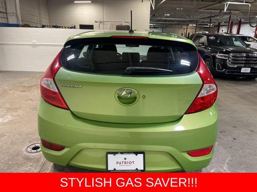 2012 Hyundai Accent SE