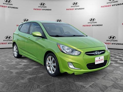 2012 Hyundai Accent SE