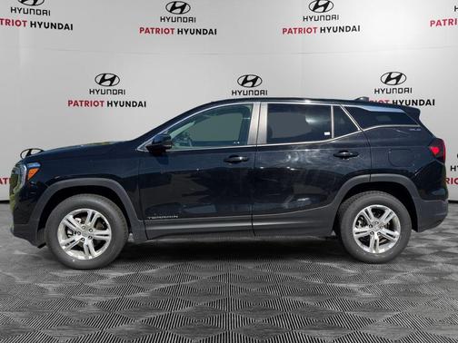 Ebony Twilight Metallic 2024 GMC Terrain SLE
