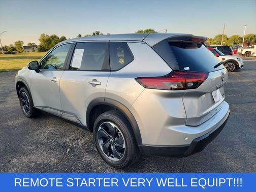 2024 Nissan Rogue SV