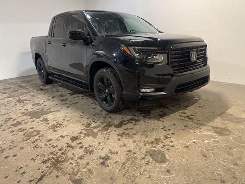 2022 Honda Ridgeline Black