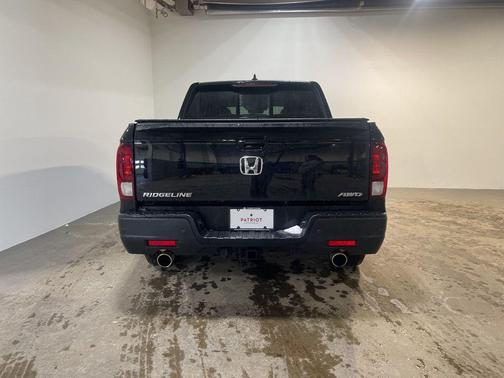 2022 Honda Ridgeline Black