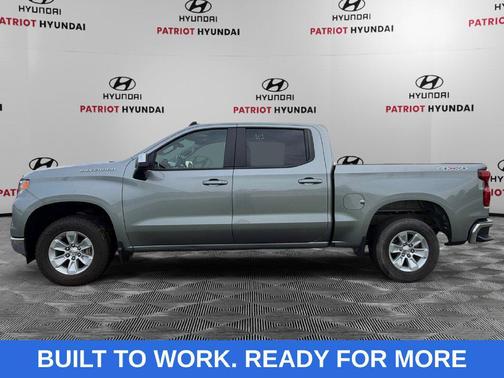 Sterling Gray Metallic 2025 Chevrolet Silverado 1500 LT