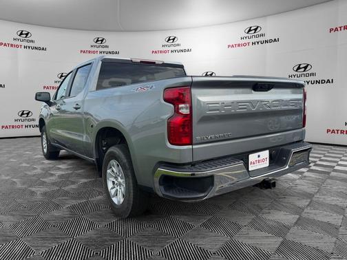 Sterling Gray Metallic 2025 Chevrolet Silverado 1500 LT