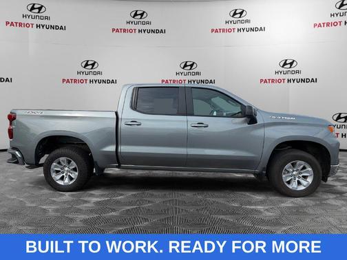 Sterling Gray Metallic 2025 Chevrolet Silverado 1500 LT