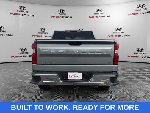 Sterling Gray Metallic 2025 Chevrolet Silverado 1500 LT