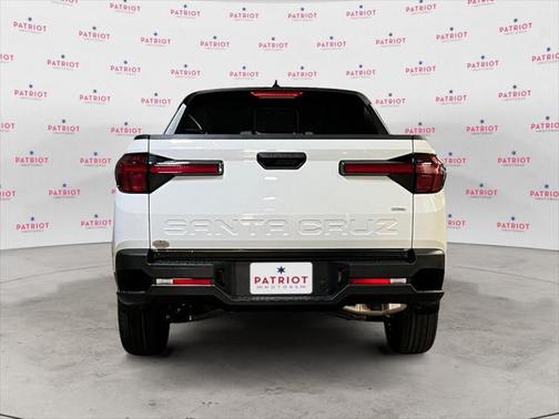 2025 Hyundai SANTA CRUZ SEL Activity