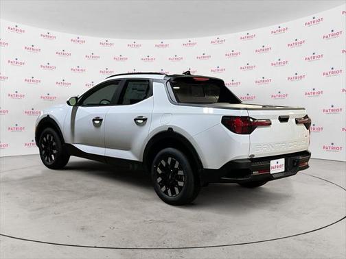 2025 Hyundai SANTA CRUZ SEL Activity