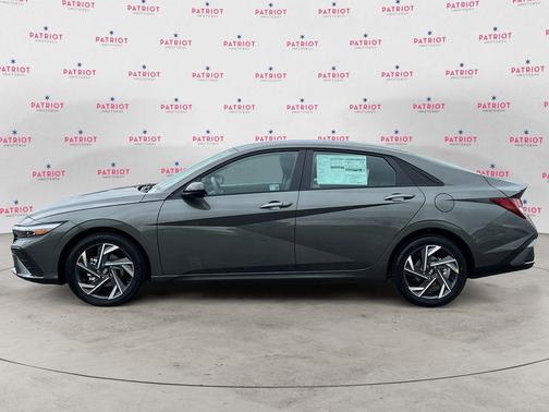2025 Hyundai ELANTRA Sport